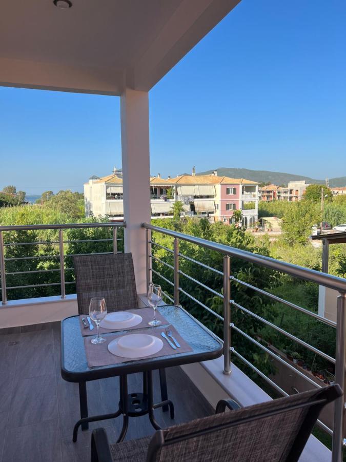 Phil'S Apartments Lefkada City Екстер'єр фото