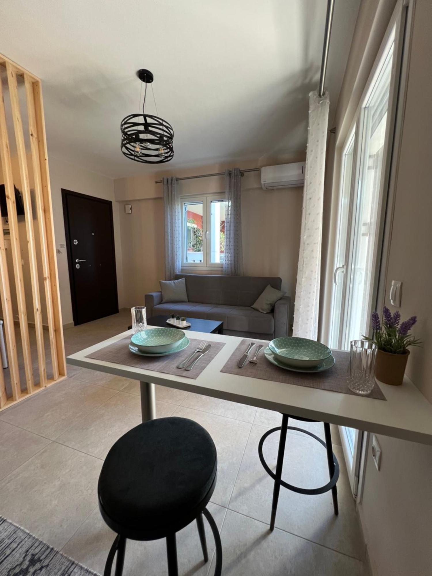 Phil'S Apartments Lefkada City Екстер'єр фото