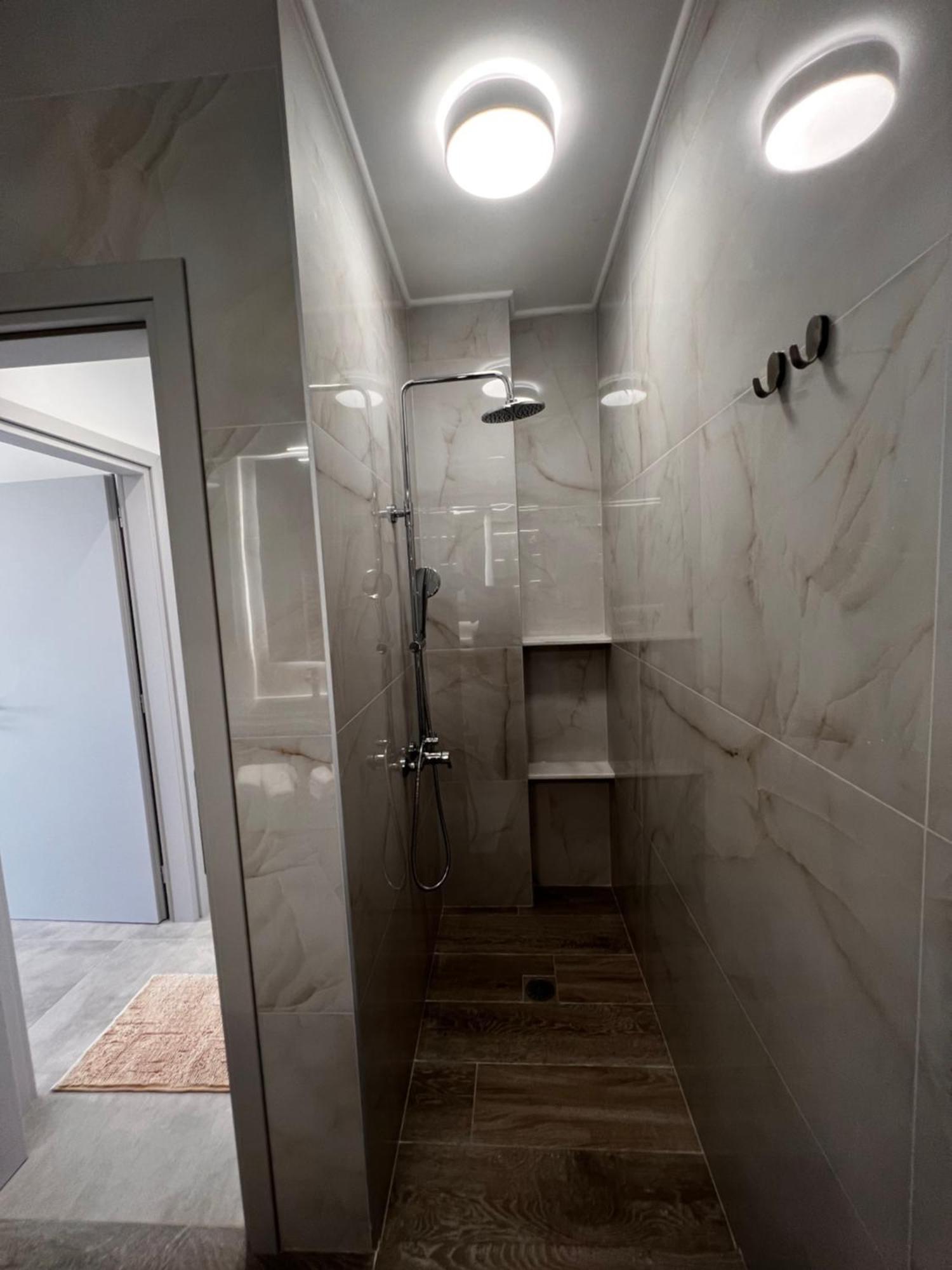 Phil'S Apartments Lefkada City Екстер'єр фото