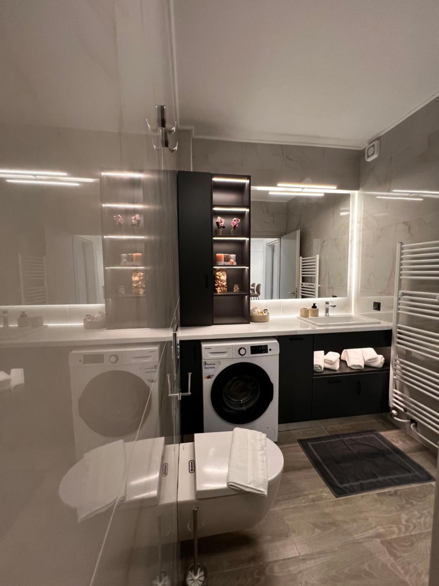 Phil'S Apartments Lefkada City Екстер'єр фото